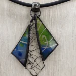 itrauxCollard.com - Bijoux - Pendentif - Collier Verre peint bleu vert